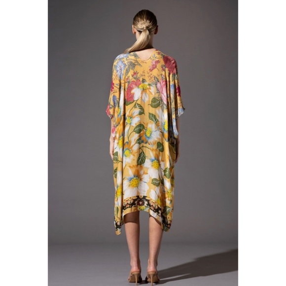 Chicory Yellow Floral Border Open Wrap Kimono Top One Size - Picture 4 of 6